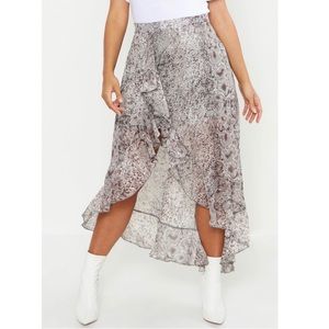 Boohoo Snake Print Ruffle Midi Boho Skirt NWOT
